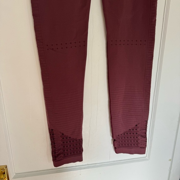 Gymshark Burgundy Maroon Garnett Leggings Small - Picture 6 of 7